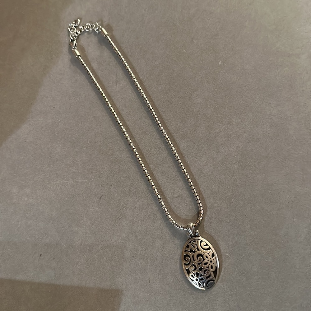 Silver Brighton pendant necklace